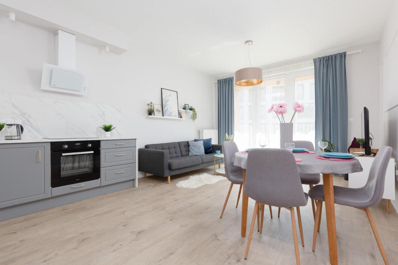 Modern Apartment With Balcony Warsaw Mokotow Aignera By Noclegi Renters Exterior photo